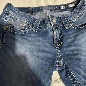 EUC miss me, Jean Capri
